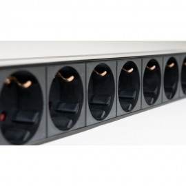 Разклонител за 19" рак, 8 гнезда, 1U - Fonestar FRP-8